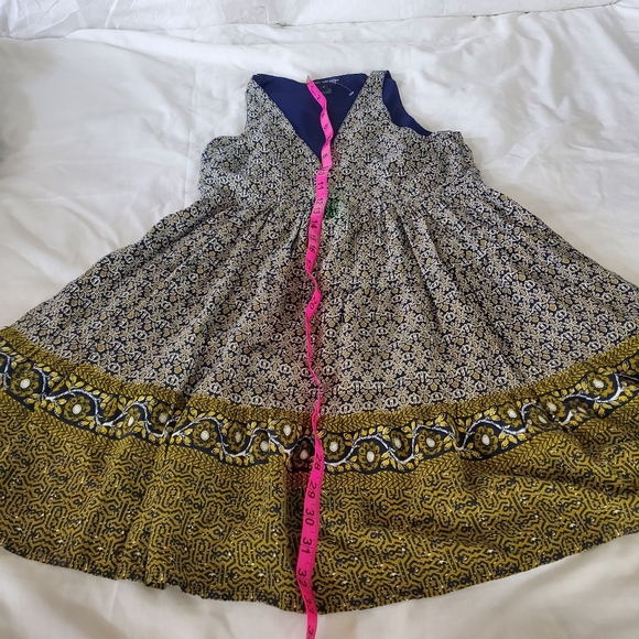 Dress - Picture 5 of 12